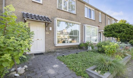 Te koop: Foto Woonhuis aan de Vivaldihof 39 in Alphen aan den Rijn