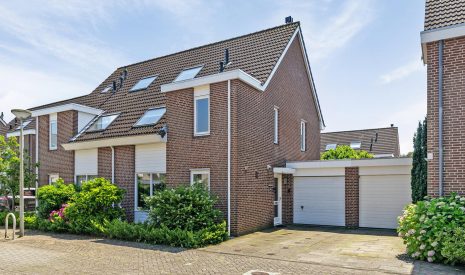 koop  Alphen aan den Rijn  Lokhorst 14 – Hoofdfoto